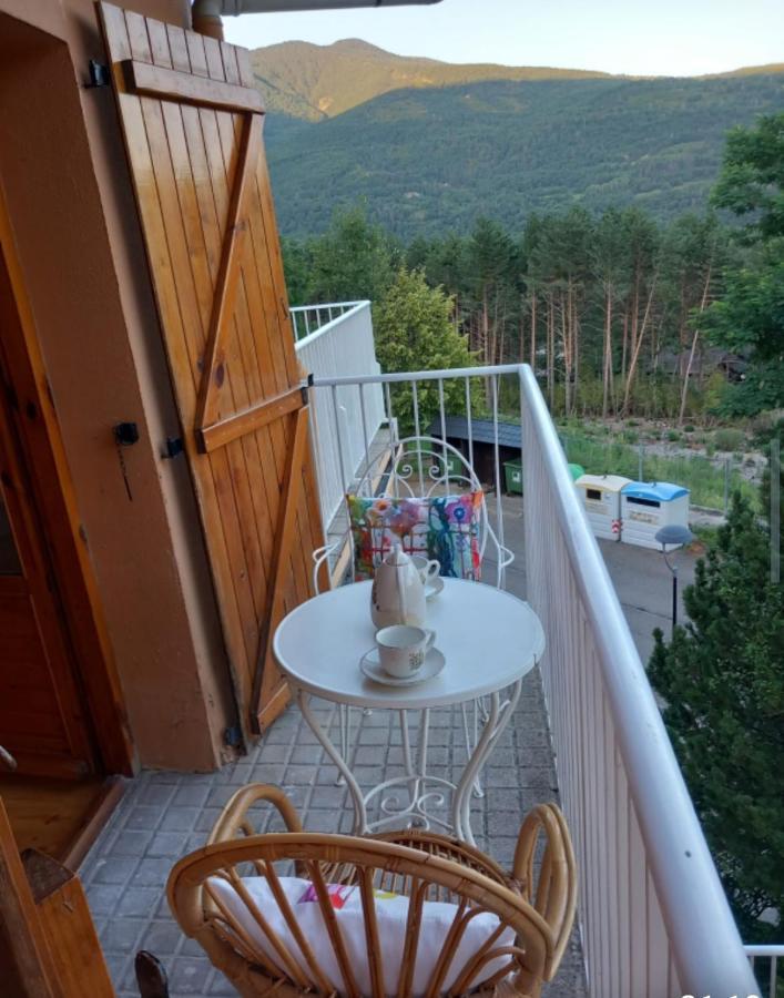 Apartamento Los Pajaritos Villanua Exterior photo